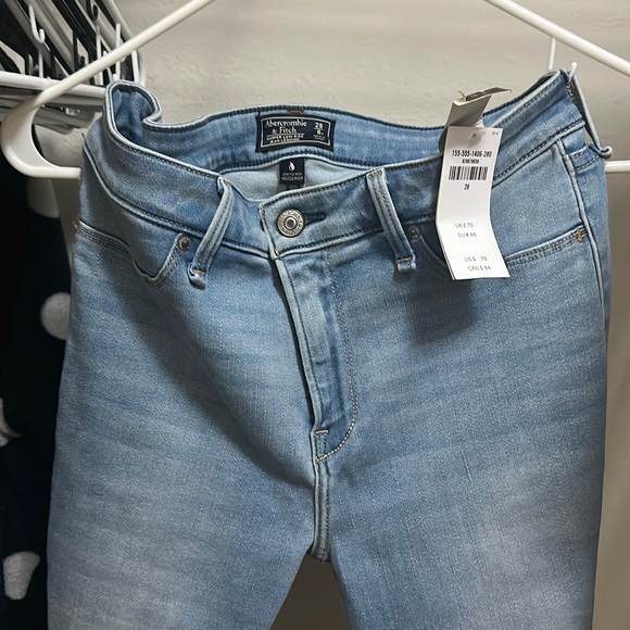 Jeans - Picture 1 of 1